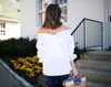 Kvinnor Blusar Tee T-shirts Mode trend Vit Elegant Långärmad Båge Slash Neck Off Shoulder Toppar Casual Loose Blusas Kvinna sommar Tshirts