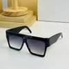 Gafas de sol de diseñador vintage para el hombre Fashion Big Square Frame de alta calidad Sol de gran tamaño Material de marco de PC 40030 con caja y caja minorista