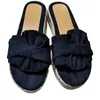 Mode sommar slipper avslappnad strand flip flops sandaler tjock botten vävt halmkaka fisk mun båge sandaler kvinnor skor x1020