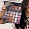 Tati Beauty Eyeshadow Polvere Regali di Natale 24 colori Shimmer Matte Glitter LastingTexted Geighted Eye Shadow Palette