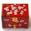 Drewniana szuflada przesuwna Pull Jewelry Box z zamkiem dekoracyjne Case Case Chiński Lacquerware Biżuteria Pudełko Urodziny Ślubny prezent