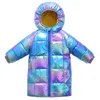 Invierno 2020 nueva cara brillante colorida chaqueta larga para niños abrigo largo abrigo de algodón con capucha para niños y niñas LJ201017