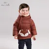 DB11833 Dave Bella Winter Baby Daunenmantel Mädchen Jungen Cartoon Kapuzenoberbekleidung Kinder 90% weiße Entendaunen gepolsterte Kinderjacke LJ201017