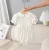 Vestiti per bambini per ragazze in stile scolastico Abito bianco con fiocco Estate elegante collare per animali domestici Abiti per bambini Abbigliamento morbido per ragazze