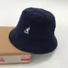 2020 Nya Kangol broderade hinkar hattar djurmönster sol hattar skugga platt topp mode corduroy hatt för par reser A31504 C01235166121