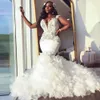Luxury Ruffles Tiered Long Train Mermaid Bröllopsklänningar med Kristaller Beaded Straps Plus Size African Bride Bröllopsklänning Deep V Neck Chapel Bridal Dress