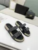 Espadrilles 여성 여름 슬리퍼 디자이너 두꺼운 하단 여성 슬라이드 비치 샌들 휴가 메쉬 특허 송아지 가죽 신발
