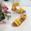 Bekväm högkvalitativ solid färg platta bottenstorlek Kvinnors sandaler 2021 Sommar Ny stil Casual Kvinnors Sandaler