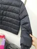 Marke Männer Schräge Daunenjacke Designer Männliche Puffy Seitentasche Winterjacke Mode Junge Doppelreißverschluss Stehkragen Outwear9492499