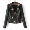 Nieuwe vrouwenjas bezaaid PU-lederen geborduurde motorjas - dames slim-fit geborduurde bloem korte biker jas jas1