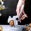 20 sztuk / partia Squirrel Shape Walnut Klip Migdałowy Nut Nutcracker Otwieracz Otwieracz Clip Clip Clamp Narzędzie Kuchnia