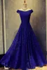 Modesto en forma de V Hombro de cuello de hombro Bow Sash adornado Royal Blue Lace Madre de la novia Vestido Madre Plus Tamaño Vestido de fiesta Senior Lady Wear