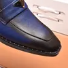 2020 Sapatos de novo masculino Sapatos de couro genuíno Sapatos casuais de estilo britânico Moda formal Flats Men Footwear Sapato de alta qualidade Oxford