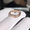 Ontwerpers Ring Luxurys Damesringen Heren Mode Retro Sieraden Paar Paar Ring Huwelijk Simple Temperament Geen Fading Hoge kwaliteit Goed Nice