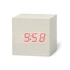 Nuevo calificado digital de madera LED despertador madera retro resplandor reloj mesa de escritorio decoración control de voz función de repetición herramientas de escritorio LJ200827