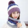 Cappellini con berretto / teschio Cappelli di lana di velluto da donna invernali Cappellino con berretti abbinati a colori Cappello da donna con bavaglino lavorato a maglia1