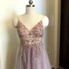 Robes de bal perlées roses, plus la taille 2020 longue élégante voir à travers une ligne fendue en tulle col en V robe de soirée à bretelles spaghetti LJ200821