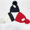 Marque d'hiver femme fourrure Poms chapeau chapeau d'hiver pour femmes fille chapeaux bonnet tricoté épais femmes Skullies bonnets