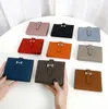 Women Genuine Leather Cartet Luxurys Designers Woman Woman Burses curtas Boletim Bifold Casual Cristed Cartter Titular Pocket Fashion Coins Pur260L