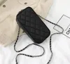 2020高品質の本物の革マルチカラーファッションガールズハンドバッグミニチェーン財布財布クロスボディバッグ電話ケース携帯電話325D