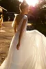 2021 Bohemia vestidos de noiva Correias Spaghetti Lace apliques vestidos de noiva Custom Made Sexy Backless varredura Trem A Linha de Vestido de Noiva