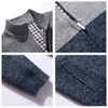 Cardigan hommes pull rayé gris hommes pull surdimensionné tricoté Cardigan vêtements chauds pour Homme 3XL Style coréen Homme 201221
