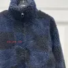 Paint di giacca invernale autunnando lettera scacchiere ricamato in lana di agnello1 casual e versatile sciolto da uomo cappotto da baseball con calore con calore