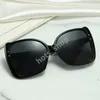 Marka Square Summer Style Women Sunglasses Panie pełne okulary przeciwsłoneczne Ochrona przeciwsłoneczna UV Fahion Mieszany kolor DO Pudełka W203438723