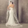 2021 Real Image Verkauf von 3 Metern Brautschleier Hochzeit Haarschmuck Weiß Elfenbein Lange Spitzenapplikationen Tüll Kathedralenlänge Chur250m