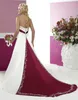 ビンテージブルゴーニュとホワイトのウェディングドレス2021レトロなストラップレス刺繍スイープトレインのレースの汚れゴシック花嫁ガウンプラスサイズ