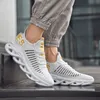 Sneakers Uomo Leggero Lama Scarpe da corsa Antiurto Traspirante Uomo Sport Altezza Aumento della piattaforma Scarpe da ginnastica da passeggio Uomo