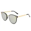 Lyxmärken solglasögon Mode flerfärgade klassiska Damer Herrglasögon Driving sport shading trend Med box