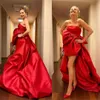 Schulterfreies Hi-Lo-Hochzeitskleid mit Schleifen, ärmellose Brautkleider, elegantes rotes, glamouröses Robe de Mariee in Übergröße