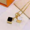 2022 Fashion Luxury Pendant Halsband Designer för män Kvinnor Guldhalsband Lås Hight Quality Wedding Lover Gift Hip Hop Jewelry 2192m