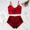 Hot Sale-Women Pyjamas Sats Sexig Velvet Två Piece Suits Ladies 2st Sleepwear Kvinna Vest Shorts Set Summer Womens Nightwear 050716