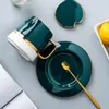 MDZF SWEETHOME Set di tazze da caffè verde con tappetino e coperchio Cucchiaio Tazza di ceramica per il latte Set da tavola per la colazione Coppia Tazza Confezione regalo di compleanno LJ200821