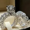 2PC pierścień ślubny Srebrny Kolor Sześcienny Cyrkon Kryształowe Pierścienie Dla Kobiet Zaręczyny Prezenty Biżuterii