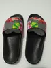 Top Mulheres Chinelos Sapatos Quente Slide Slide Verão Moda Flat Slippery Sandálias Slipper Flip Flop Tamanho 35-45 Com Caixa De Flores