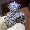 Ring lyxsmycken 925 Sterling Silver Stor rundklipp Vit Topaz Cz Diamond Couple Rings Women Wedding Bridal Ring Set 220212