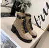 nuovi stivali invernali da donna di lusso stivale martin nero tacco grosso scarpe con plateau da donna stivali designer stivaletti api e stelle ricamate