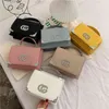 Bolsas da moda com 66% de desconto 2022 Novas bolsas de grife alta qualidade CG feminina nova tendência moda canto pequeno quadrado inclinado cruz sapatos portáteis