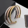 Europe amérique nouveau Style dame femmes titane acier gravé initiales C Plaid réglage diamant bracelet ouvert Bracelets 3 couleurs