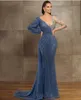 Novo azul vestidos de noite jóia pescoço frisado lantejoulas renda manga longa sereia vestido de baile varredura trem personalizado ilusão robes de bc10673