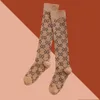 gglies Stocking Designer Calzini da donna per uomo Calze di lana Strade senior di alta qualità Comodo calzino per gamba al ginocchio Modello di lettera 474