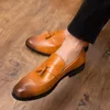 حذاء رجالي فاخر بشراشيب بدون كعب حذاء رسمي للأعمال فستان زفاف رجالي 2020 Zapatos De Hombre De Vestir رسمي