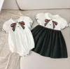 School Style Filles Enfants Vêtements Robe Blanc Avec Bow Summer Élégante Pan Collier Robes De Collier Enfants Soft Girls Vêtements