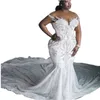 2022 Robes de mariée de sirène de luxe longue train tulle dentelle cristal perlé robes de mariée diamants nouveau design plus taille robe de mariée africaine sur mesure