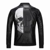 Skull Dhinestones PU Kurtki Mężczyźni Czarny Wysokiej Ulicy Stand-Neck Zipper Rękaw Sleeve Streetwear Motocykl Faux Leather Coats 201199