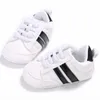 PU Deri İlk Walkers Yumuşak Alt Toddler Yenidoğan Bebek Sneakers Spor Bebek Ayakkabıları Erkek Ayakkabı