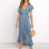 Hilorill Boho Floral Print Beach Dress Kobiety Letnie Długie Suknie Sexy Wysokiej Szlifierki V-Neck Wrap Bodycon Party Maxi Sukienka Wzburzyć Robe LJ200818